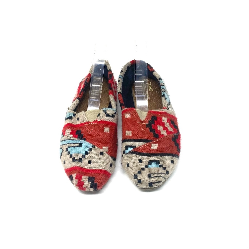 Toms - Picture 2 of 7